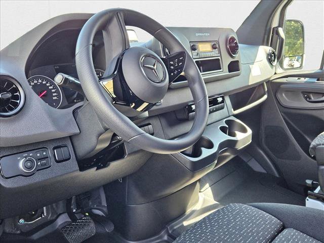 New 2025 Mercedes-Benz Sprinter 2500 video 3
