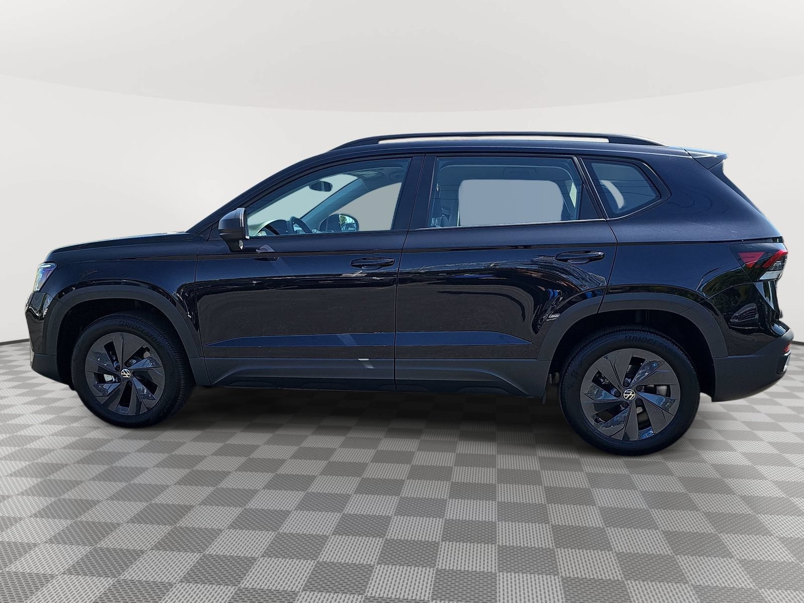 Used 2026 Volkswagen Taos S FWD image 8