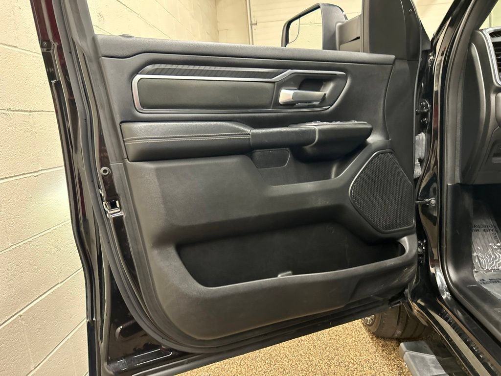 Used 2025 RAM 1500 Big Horn AWD/4WD image 13