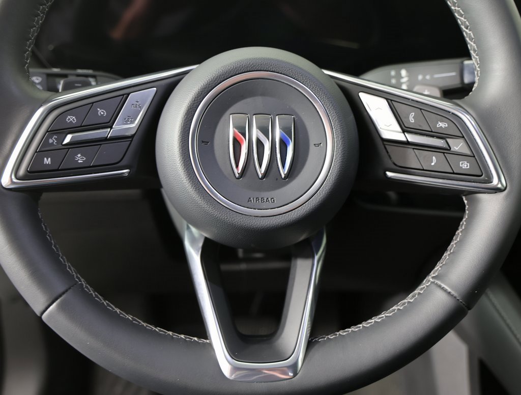 Used 2025 Buick Envision Preferred image 13