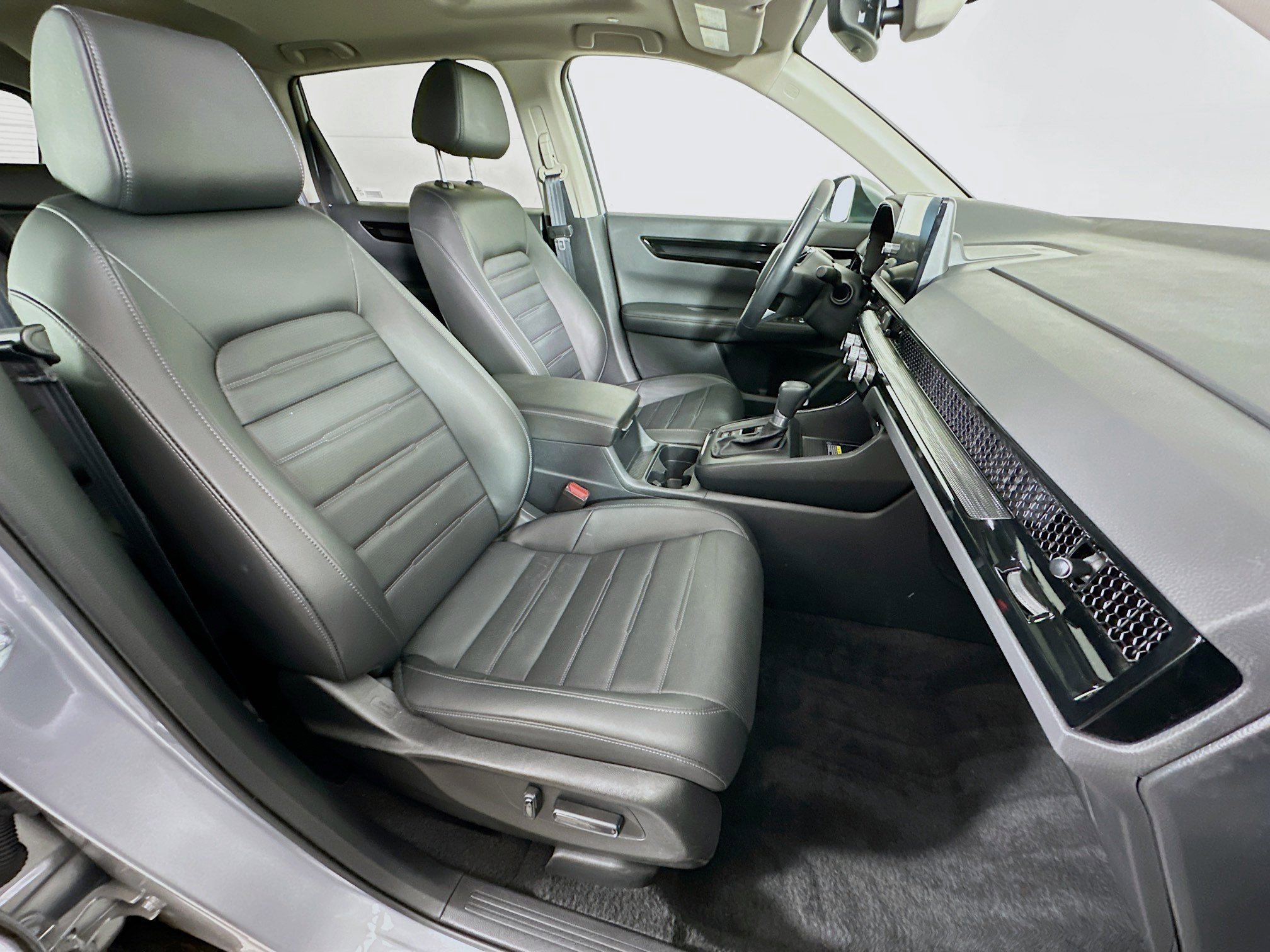 Used 2025 Honda CR-V EX-L image 31