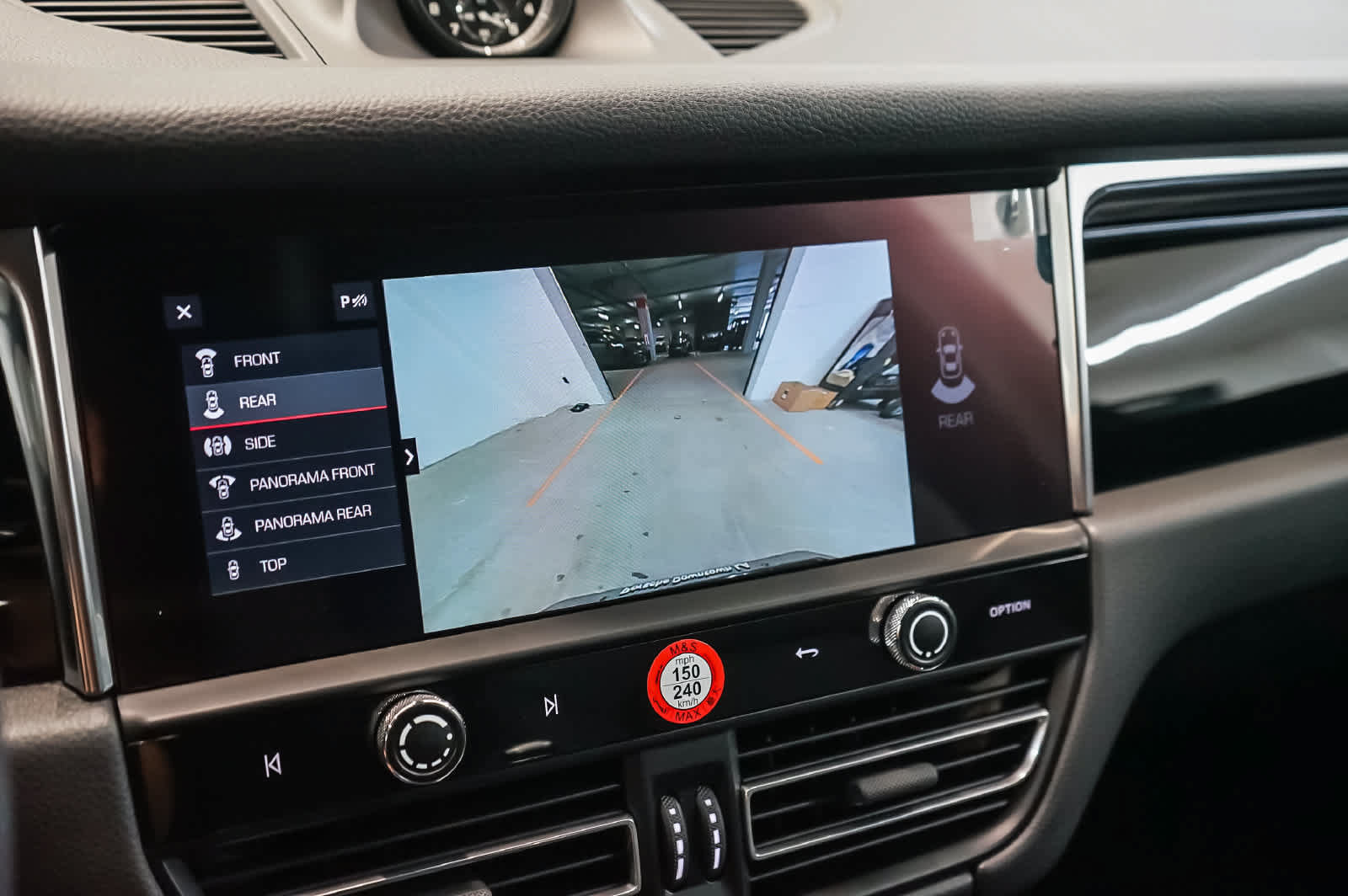 Certified 2026 Porsche Macan AWD/4WD image 29
