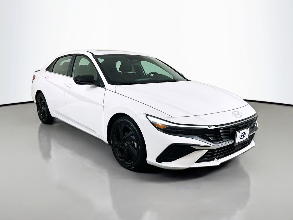 New 2026 Hyundai Elantra SEL Sport image 3