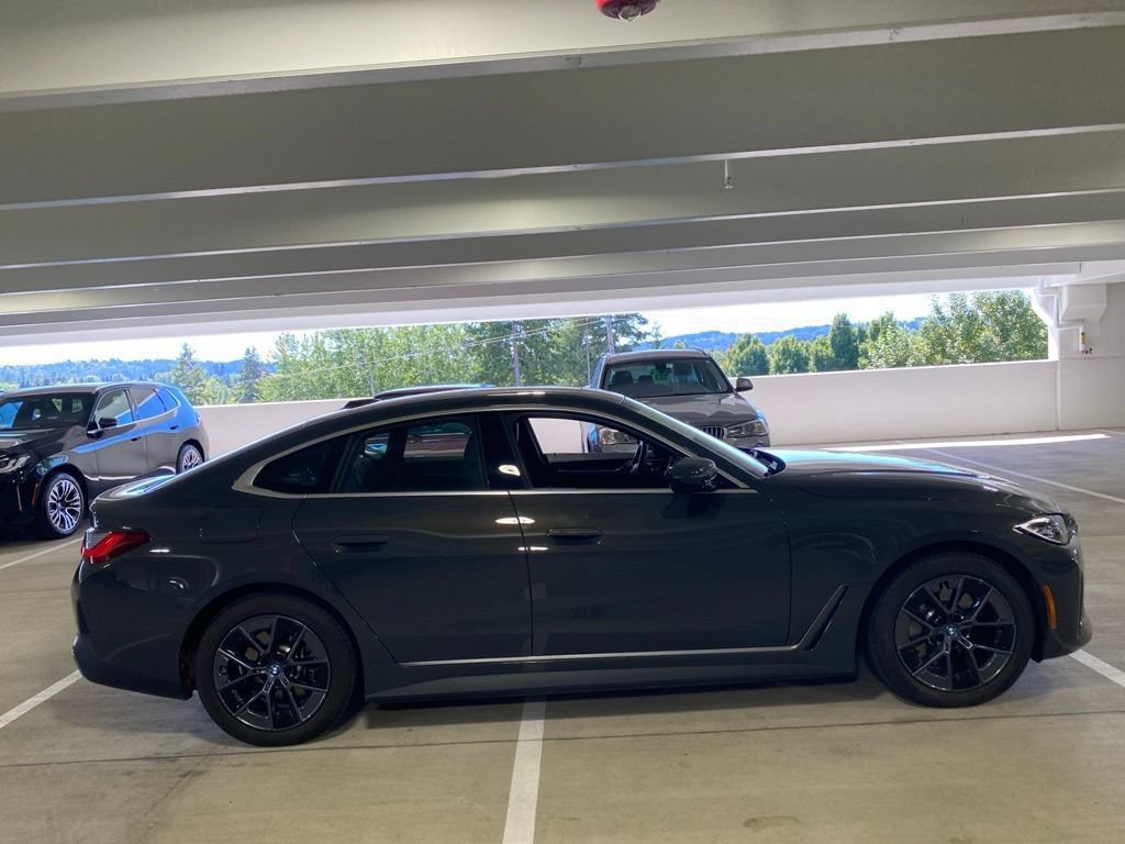 Used 2023 BMW i4 eDrive35 w/ Premium Package RWD image 5