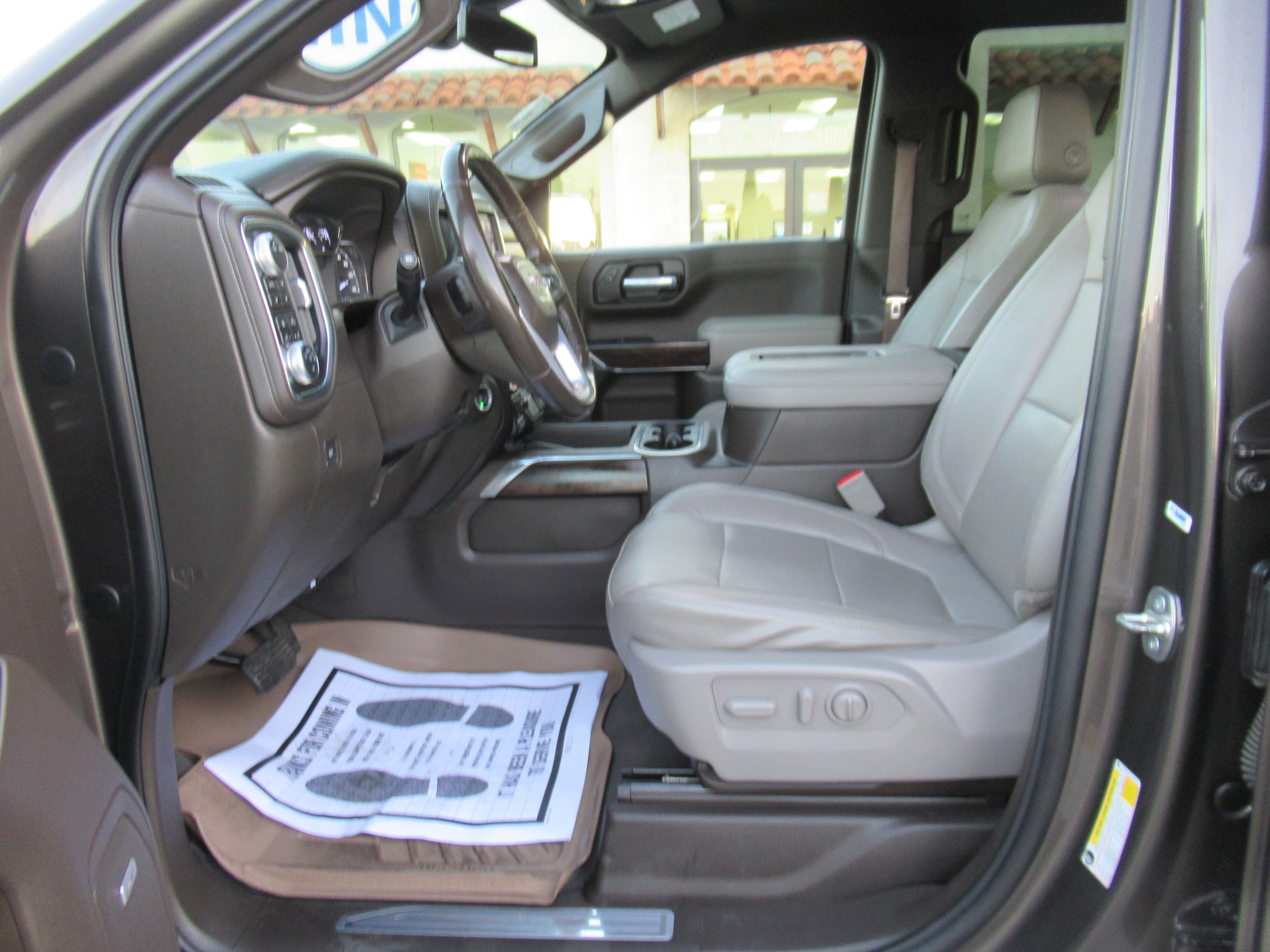 Used 2020 GMC Sierra 1500 SLT w/ SLT Premium Plus Package AWD/4WD image 11