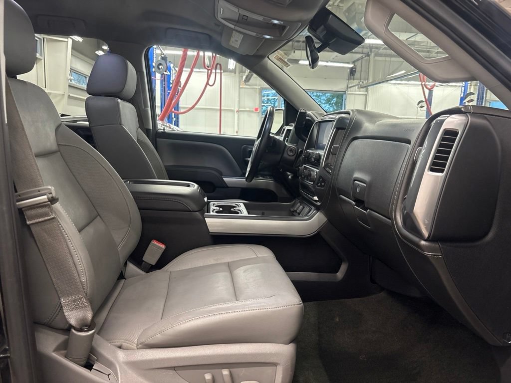 Used 2015 Chevrolet Silverado 1500 LTZ Z71 w/ LTZ Plus Package AWD/4WD image 16