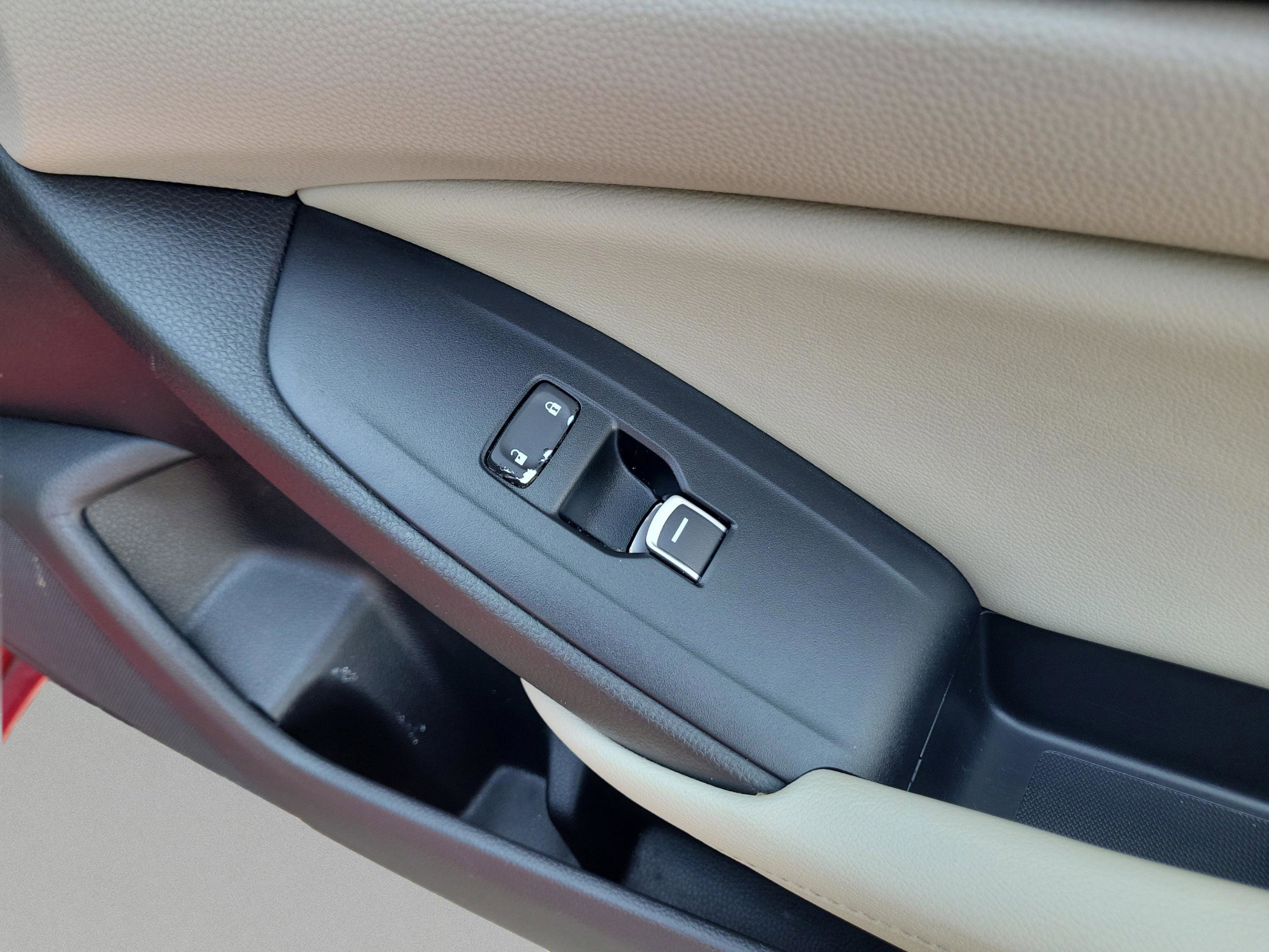 Used 2018 Honda Accord Touring image 21