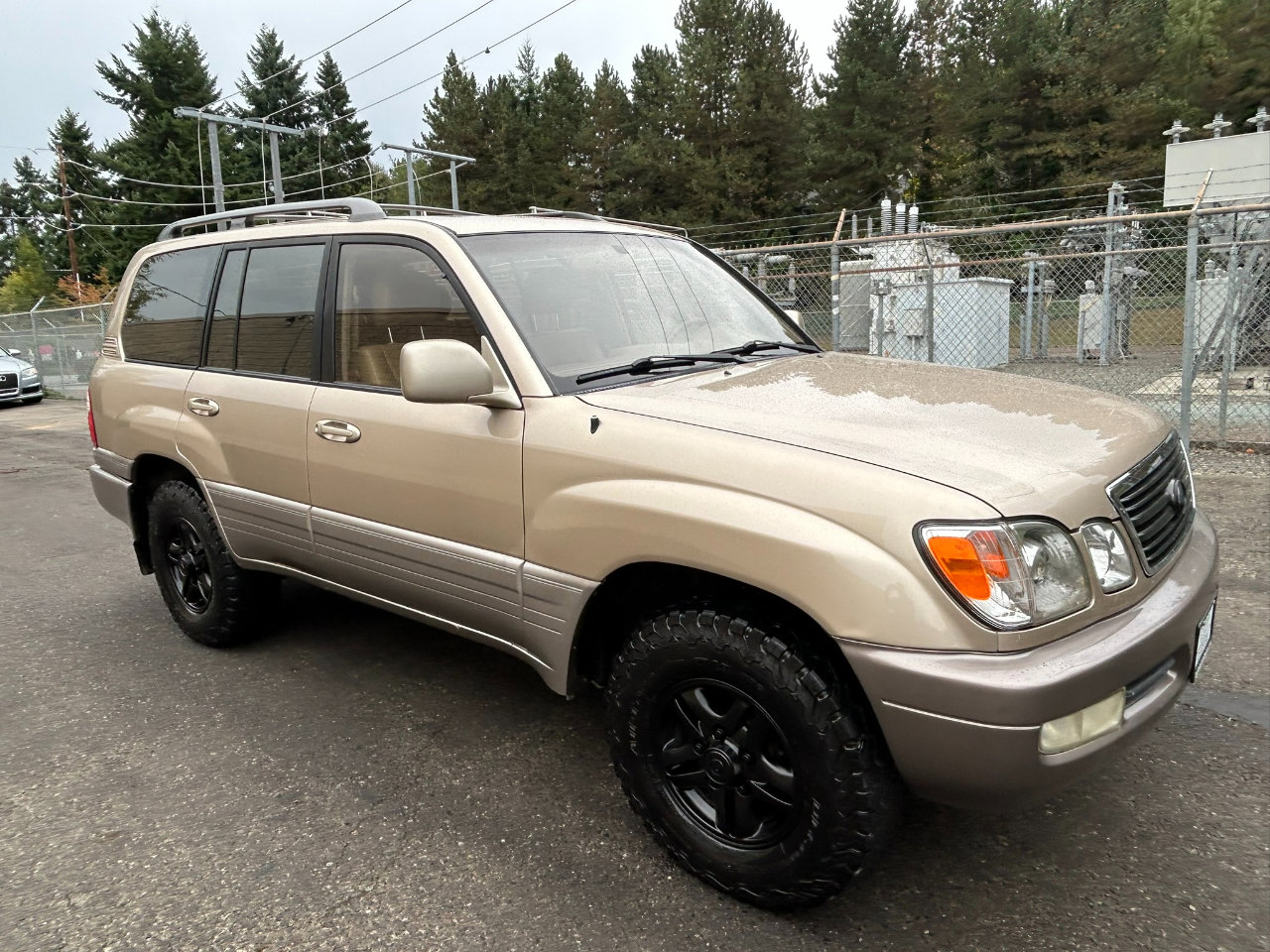 Used 1998 Lexus LX 470 4WD image 3