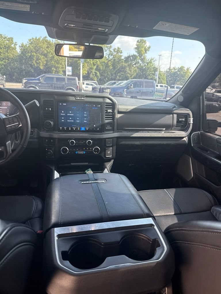 Certified 2025 Ford F250 Platinum w/ FX4 Off-Road Package AWD/4WD image 6