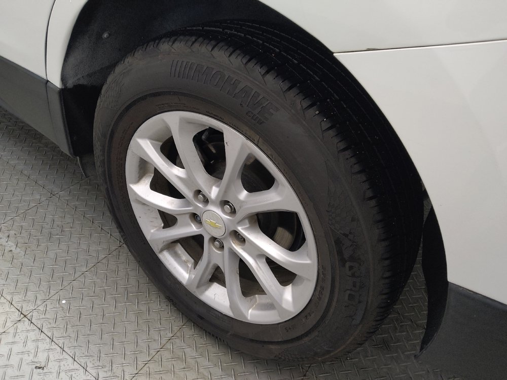 Used 2019 Chevrolet Equinox LS AWD/4WD image 31