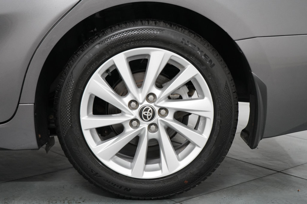 Used 2024 Toyota Camry SE FWD image 35