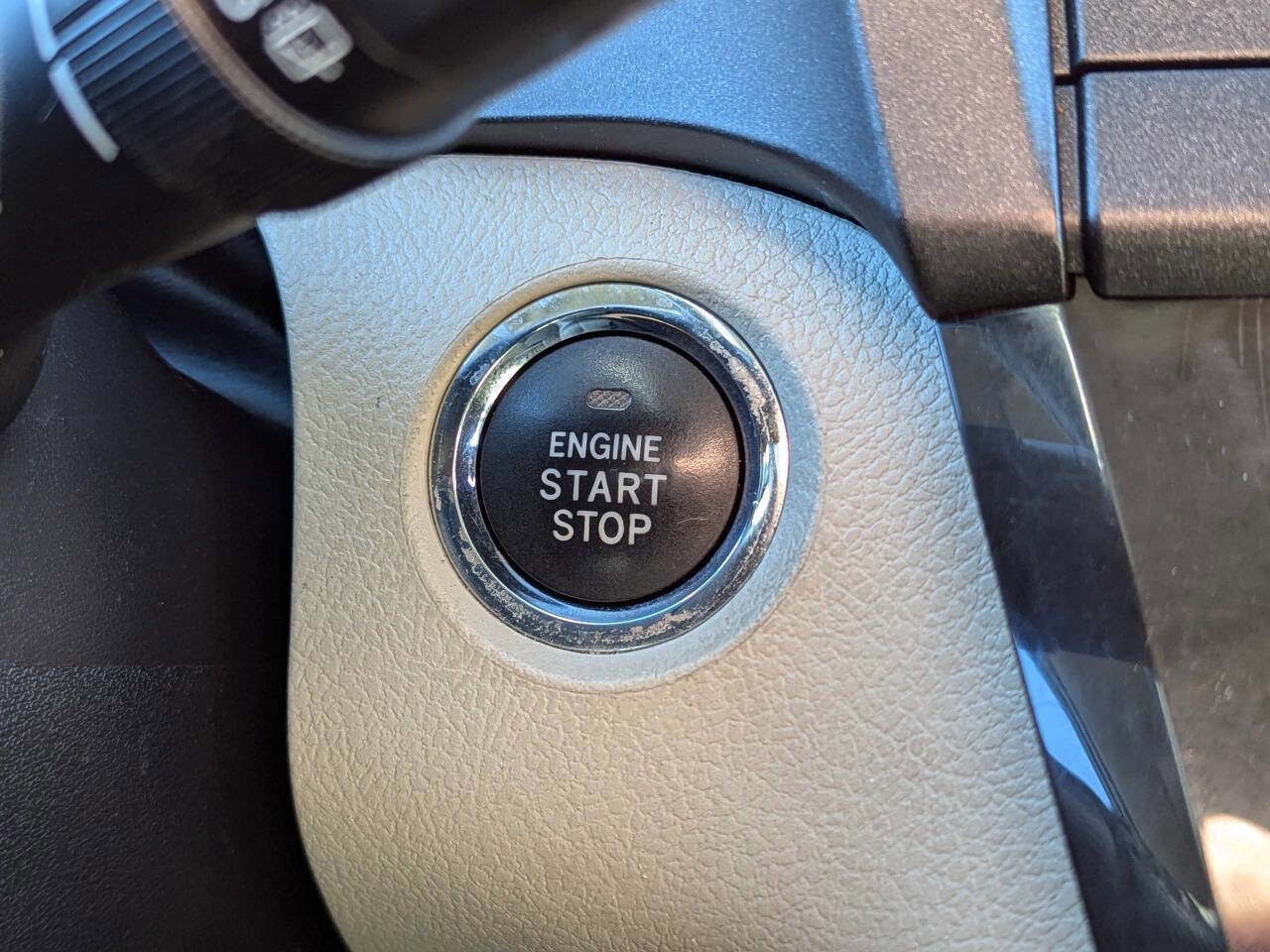 Used 2017 Toyota Sienna XLE image 24