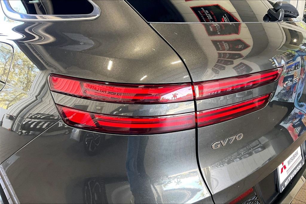 Used 2025 Genesis GV70 2.5T image 17