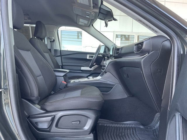 Used 2024 Ford Explorer XLT image 24