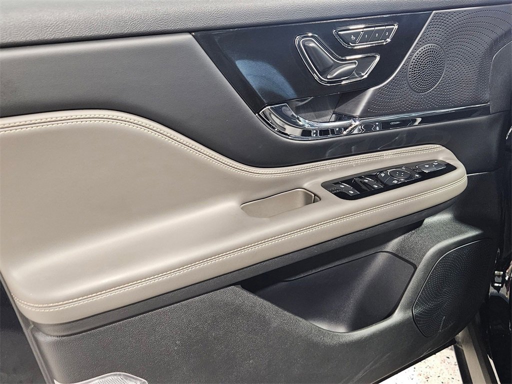 Used 2024 Lincoln Corsair Grand Touring w/ Equipment Group 301A image 11