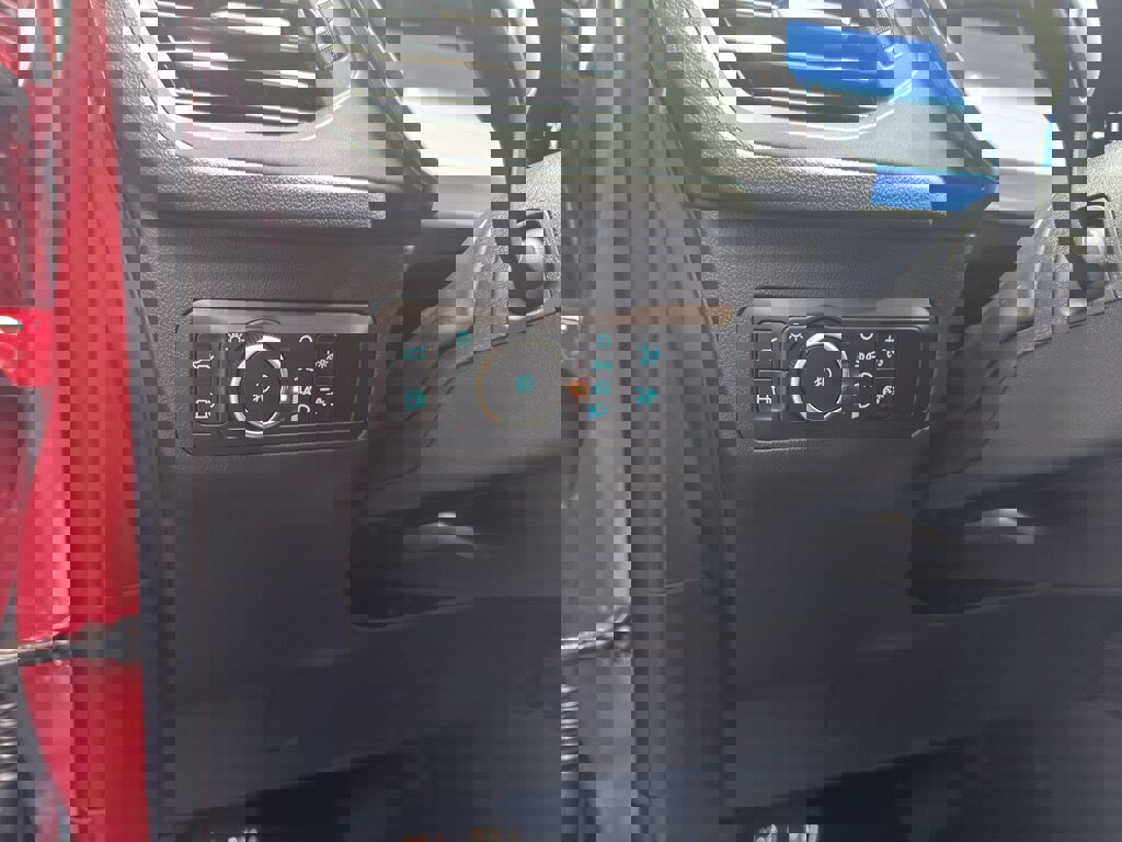 New 2025 Ford Escape SE image 18