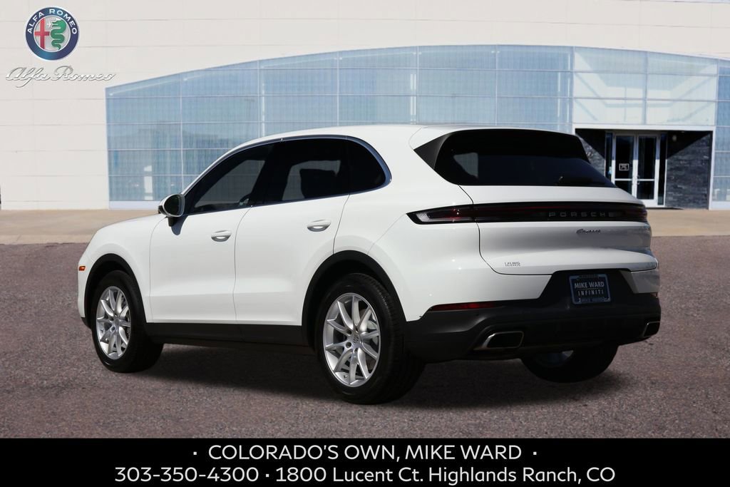 Used 2024 Porsche Cayenne image 3