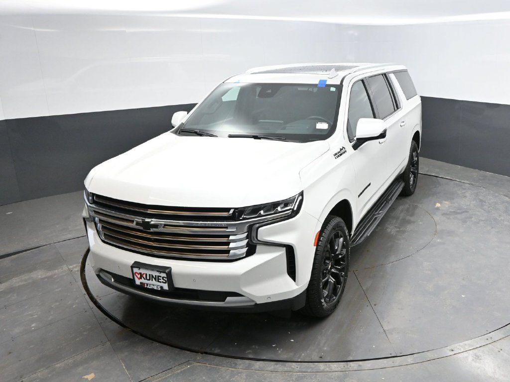 Used 2023 Chevrolet Suburban High Country w/ Max Trailering Package AWD/4WD image 25