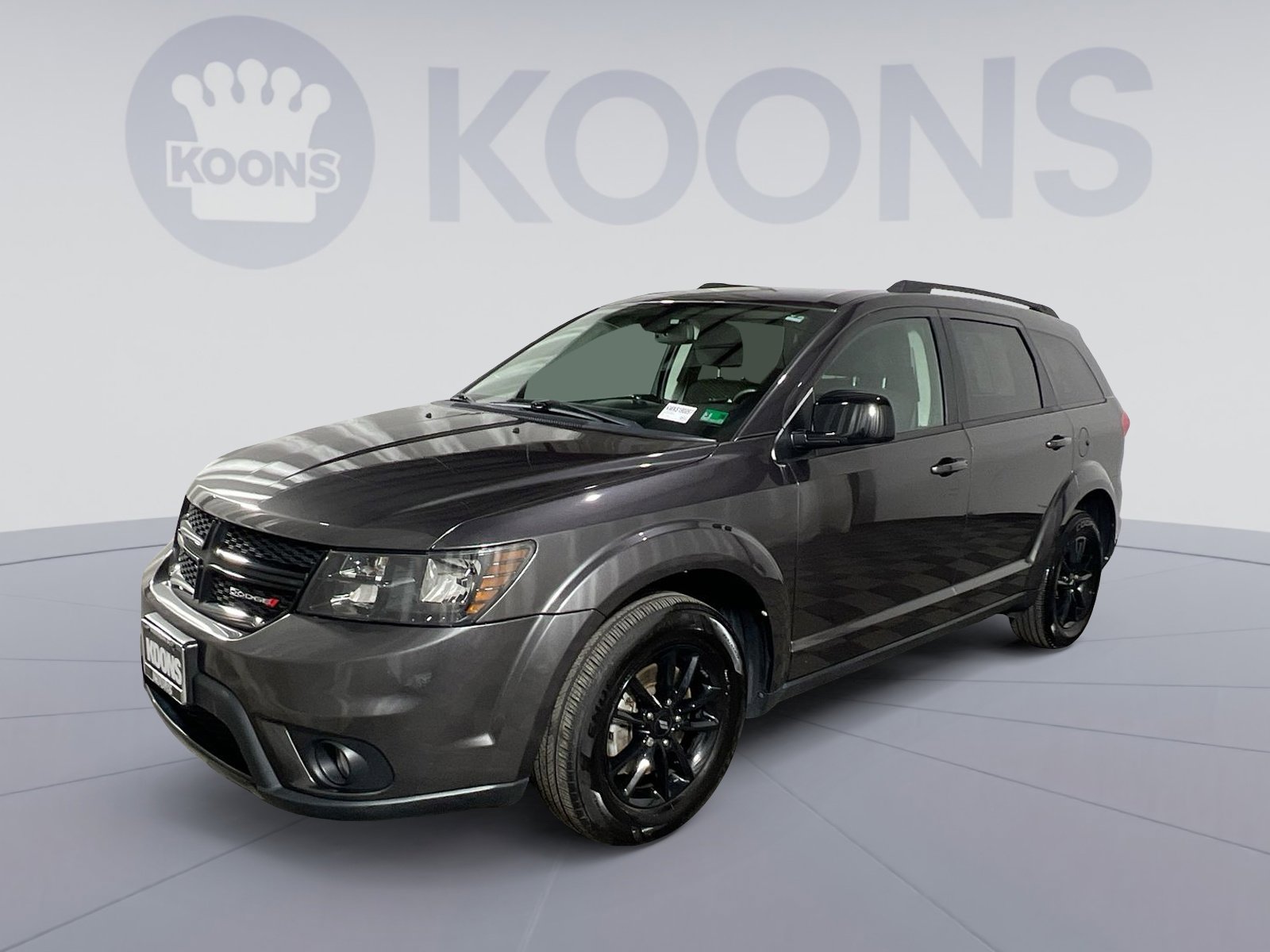 Used 2019 Dodge Journey SE w/ Blacktop Package image 1