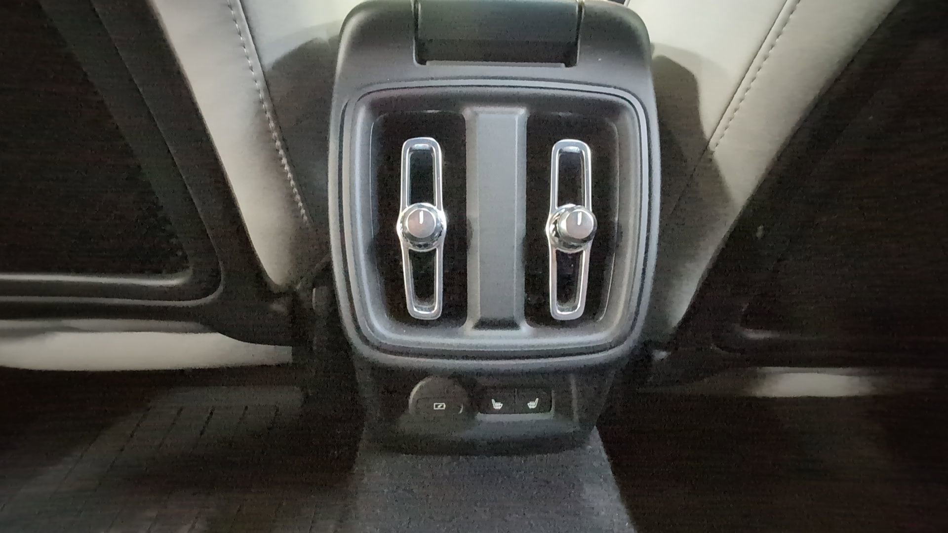 Certified 2023 Polestar Polestar 2 w/ Pilot Pack image 18