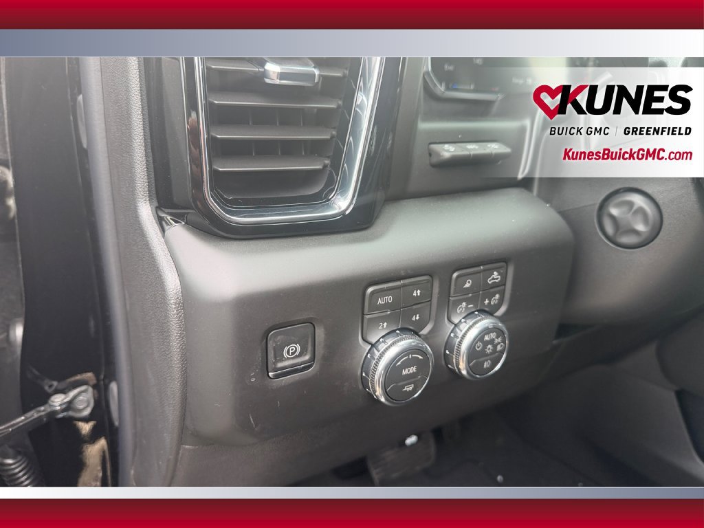 New 2026 GMC Sierra 1500 Denali w/ Denali Reserve Package AWD/4WD image 17
