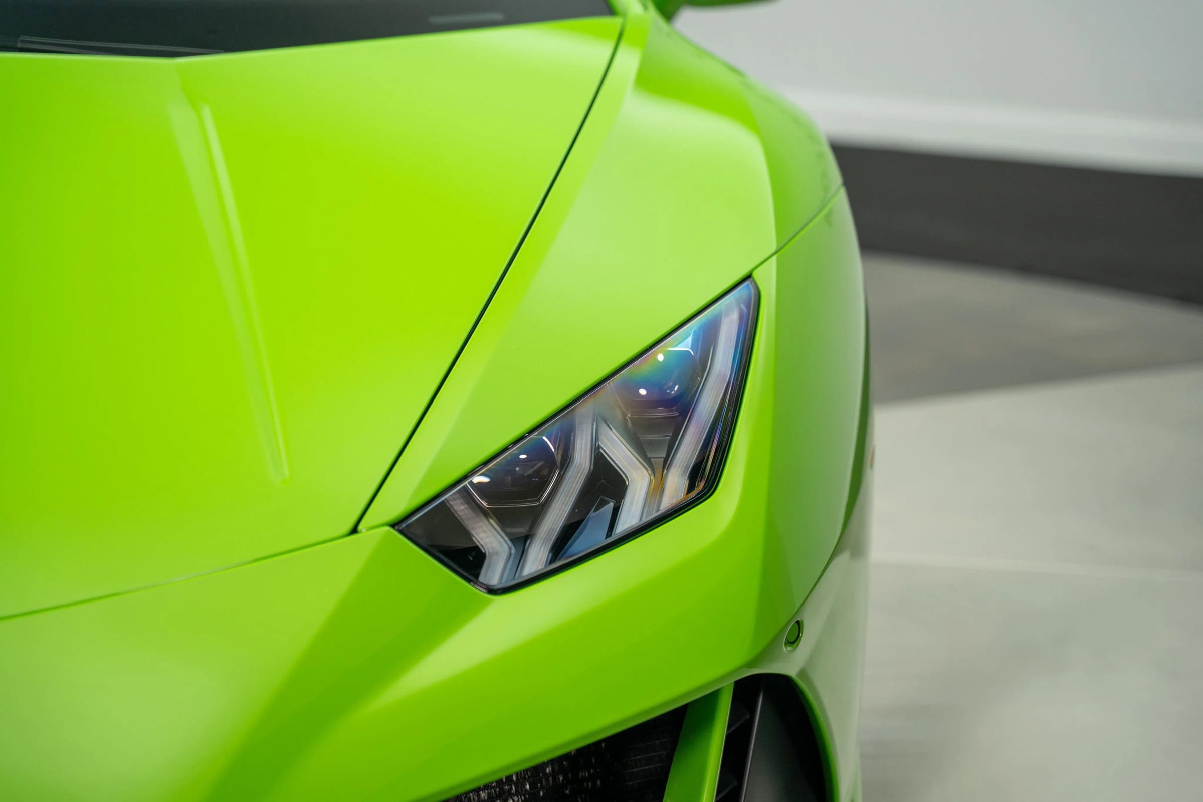 Used 2020 Lamborghini Huracan EVO image 13