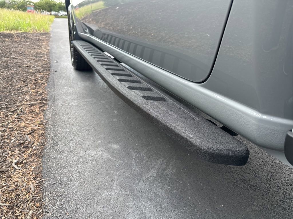 Used 2025 Chevrolet Silverado 1500 Custom Trail Boss w/ LPO, Dark Essentials Package AWD/4WD image 25