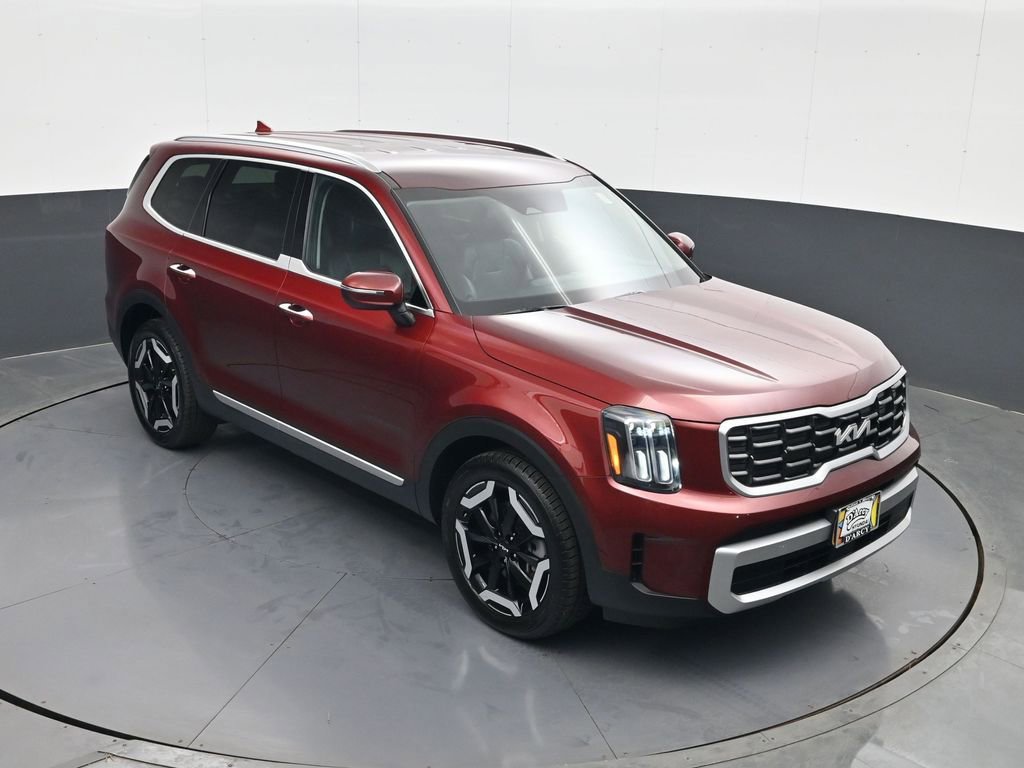 Used 2023 Kia Telluride S image 16
