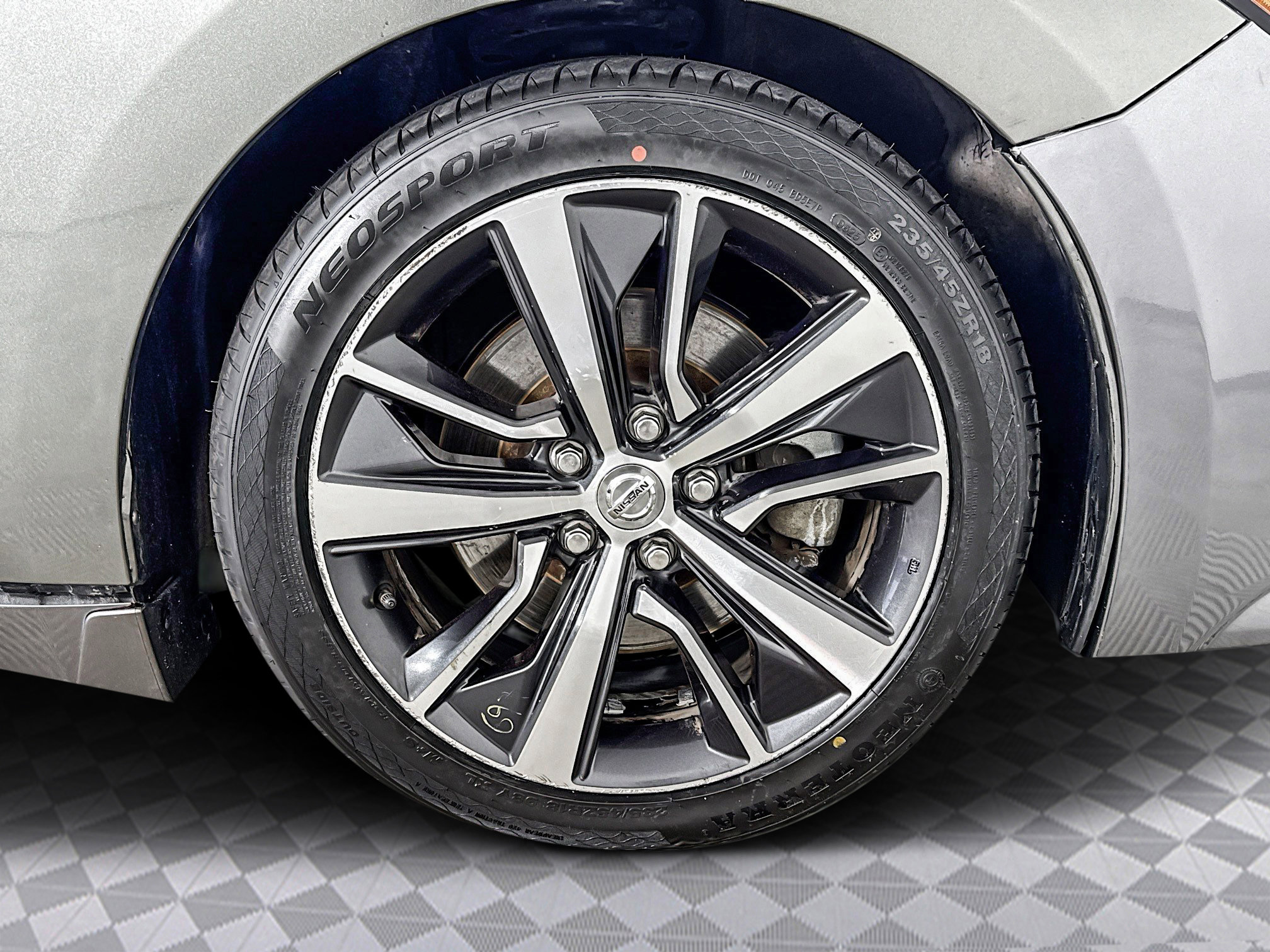 Used 2021 Nissan Maxima 3.5 SV w/ Floor Mat Group image 36