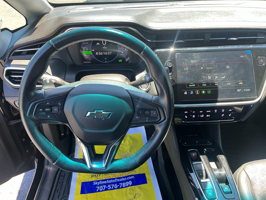 Used 2023 Chevrolet Bolt LT w/ Infotainment Package FWD image 16