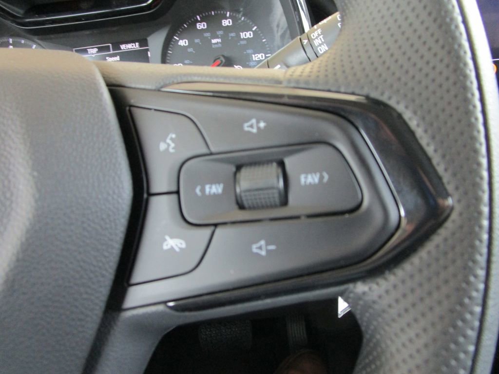 New 2026 Chevrolet Trax LS w/ LS Convenience Package FWD image 27