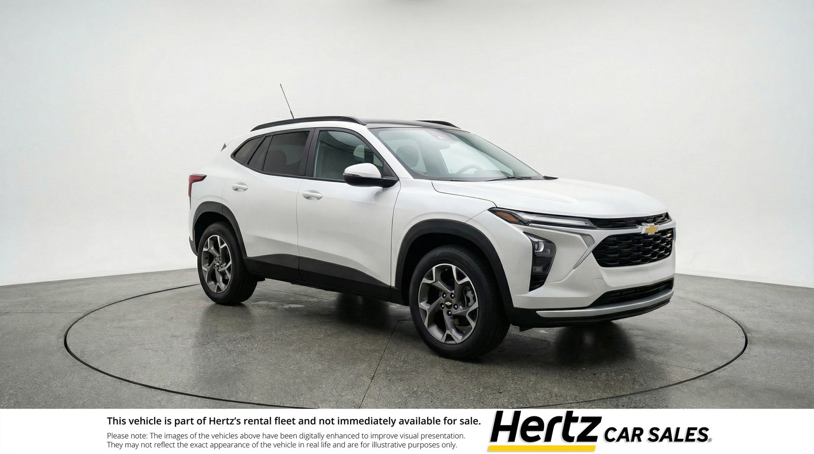 Used 2025 Chevrolet Trax LT FWD image 1