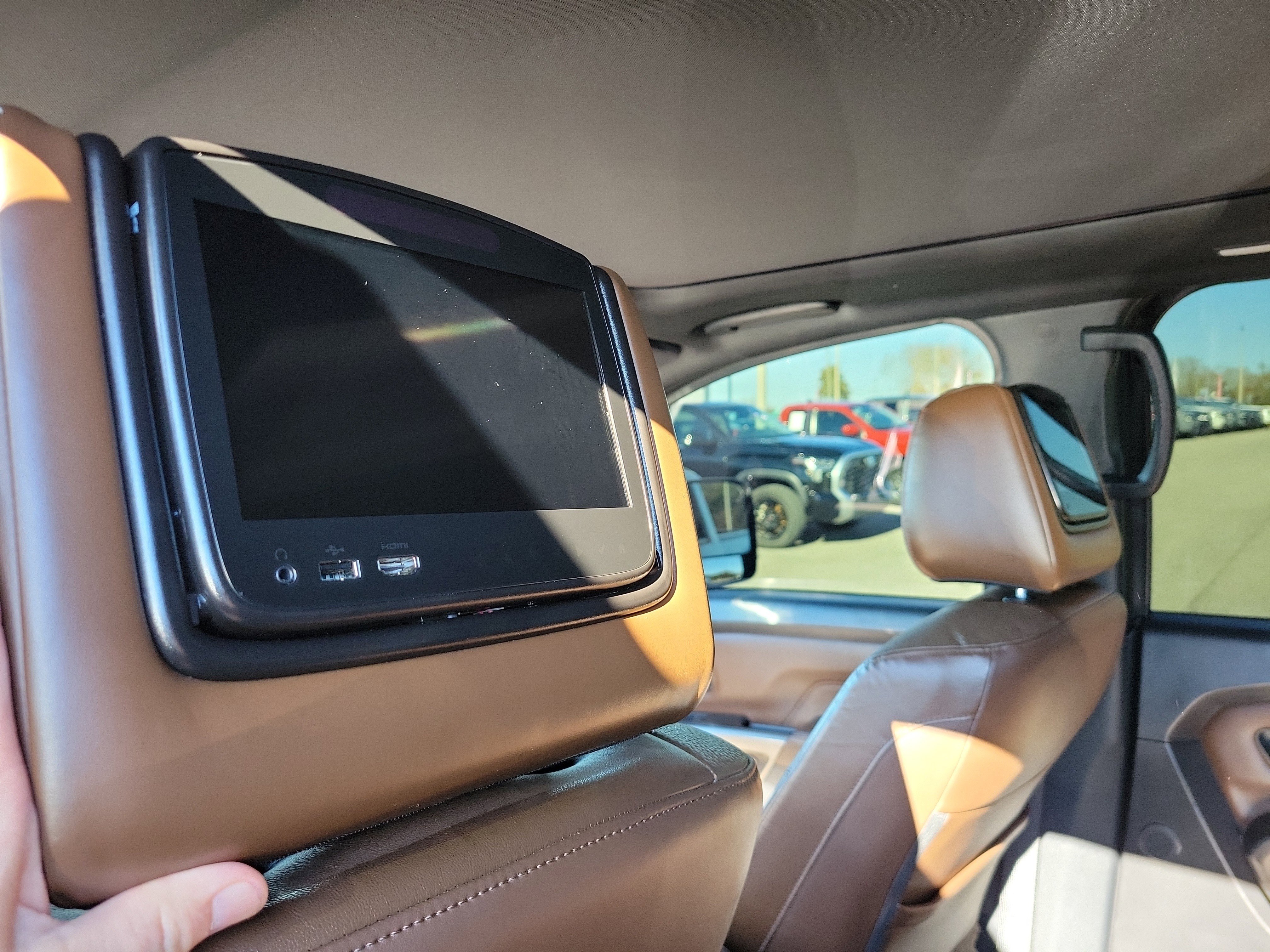 Used 2021 Nissan Titan Platinum Reserve w/ Moonroof Package image 21