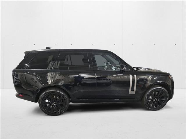 New 2025 Land Rover Range Rover SE image 4