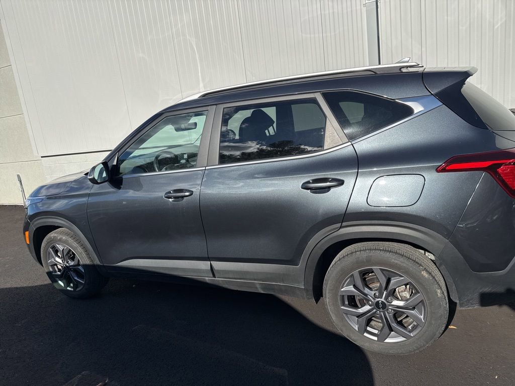 Used 2024 Kia Seltos S image 6