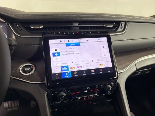 New 2025 Jeep Grand Cherokee L Limited w/ Trailer Tow Package image 18