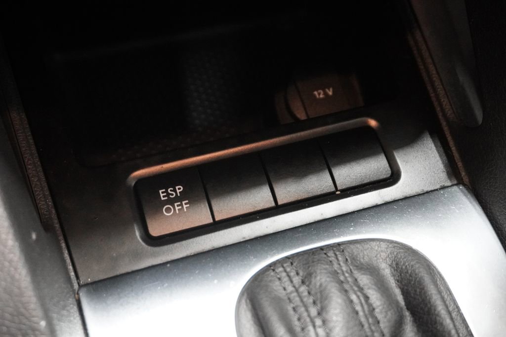 Used 2009 Volkswagen Jetta Wolfsburg Edition FWD image 20