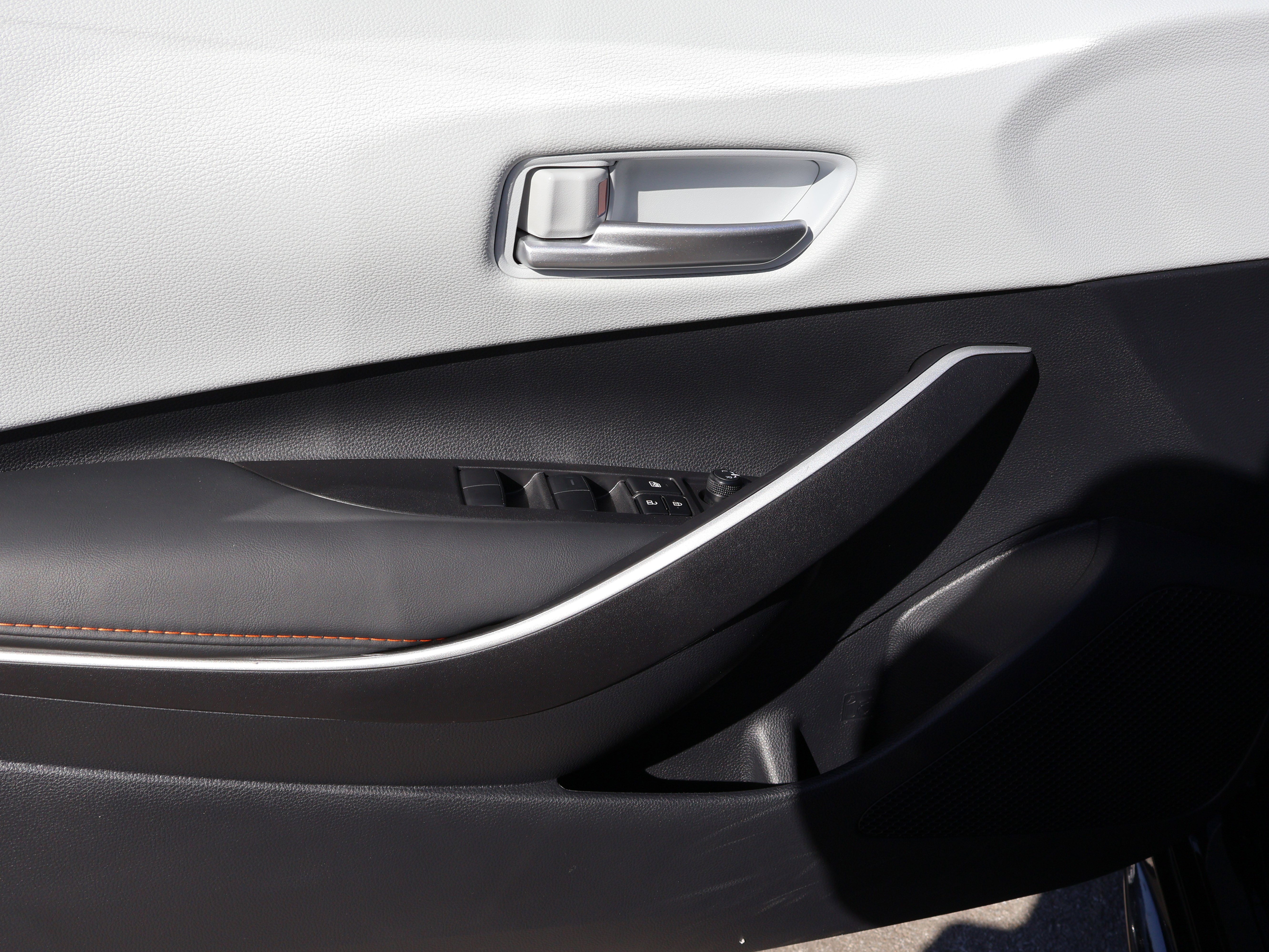 Used 2025 Toyota Corolla FX w/ Convenience Package image 20