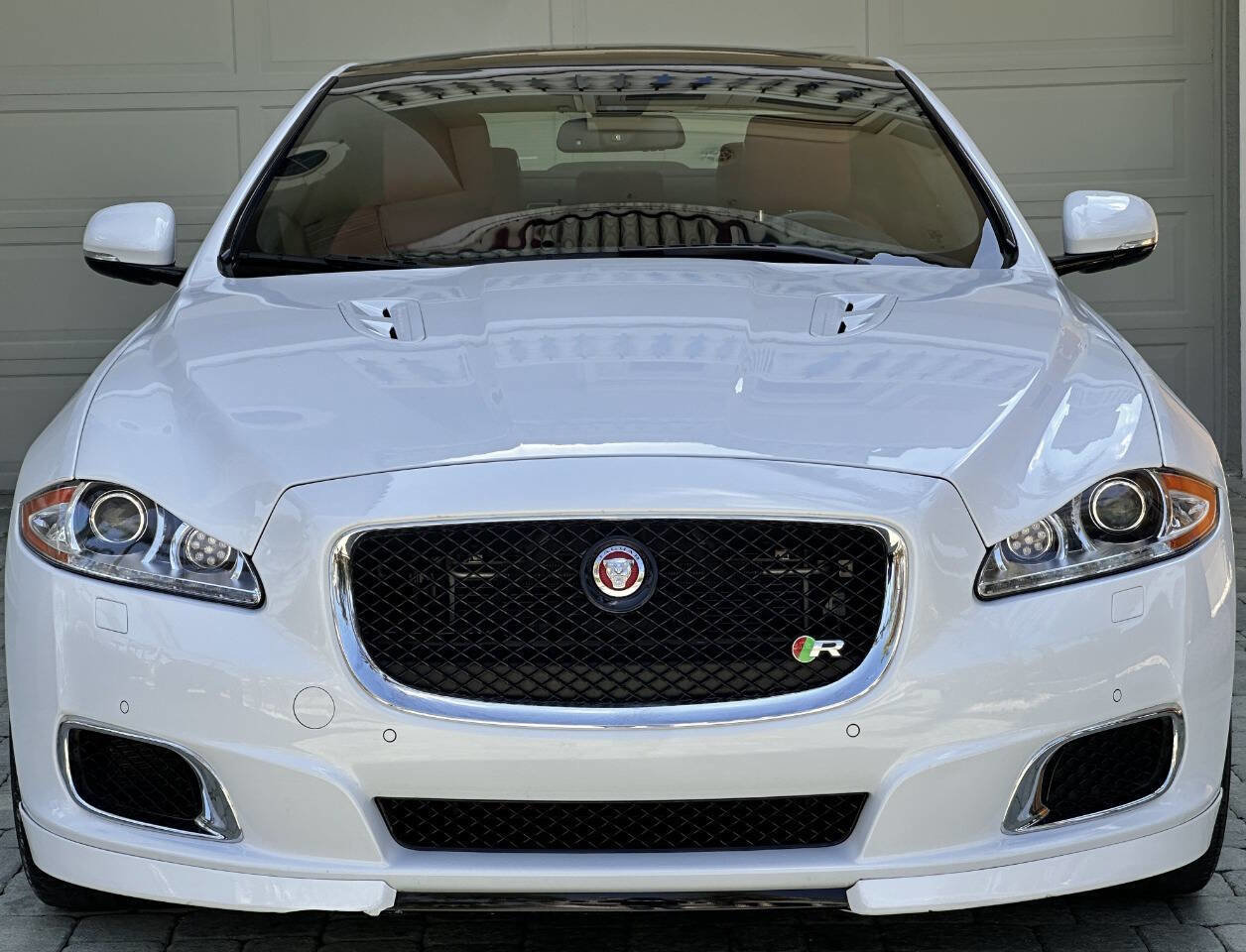 Used 2015 Jaguar XJ R LWB RWD image 25