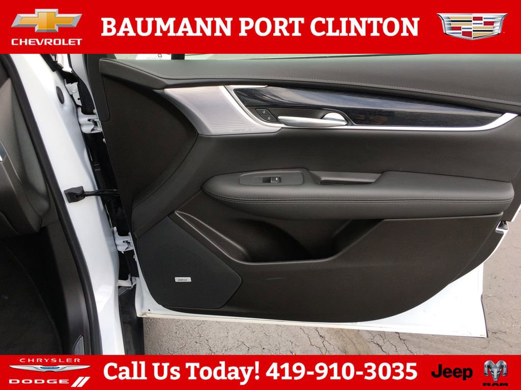 Used 2025 Cadillac XT5 Premium Luxury AWD/4WD image 12