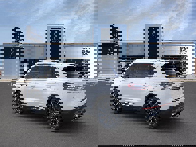 New 2022 Lincoln Nautilus Reserve w/ Equipment Group 201A image 4