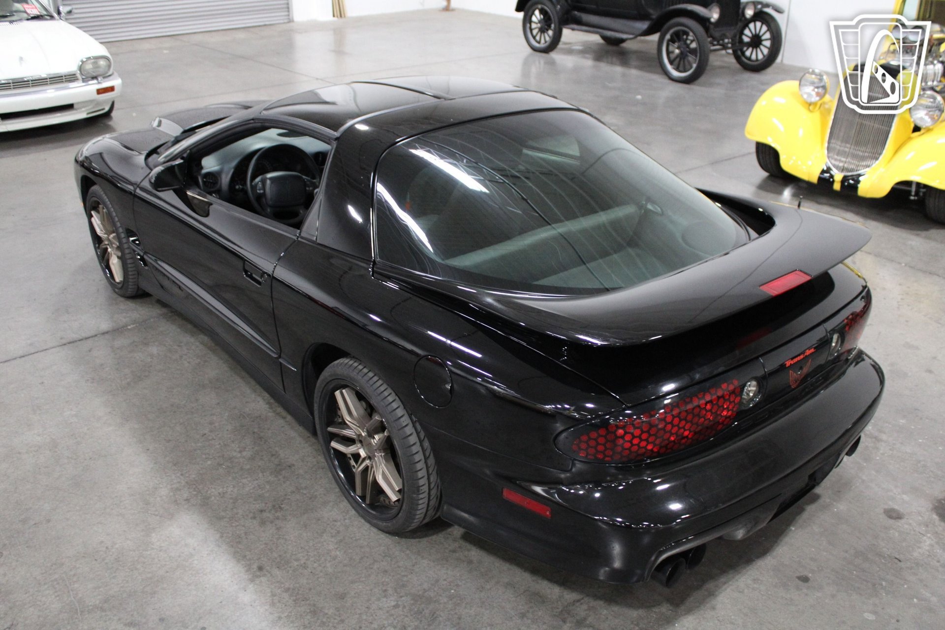 Used 1999 Pontiac Firebird Formula image 25