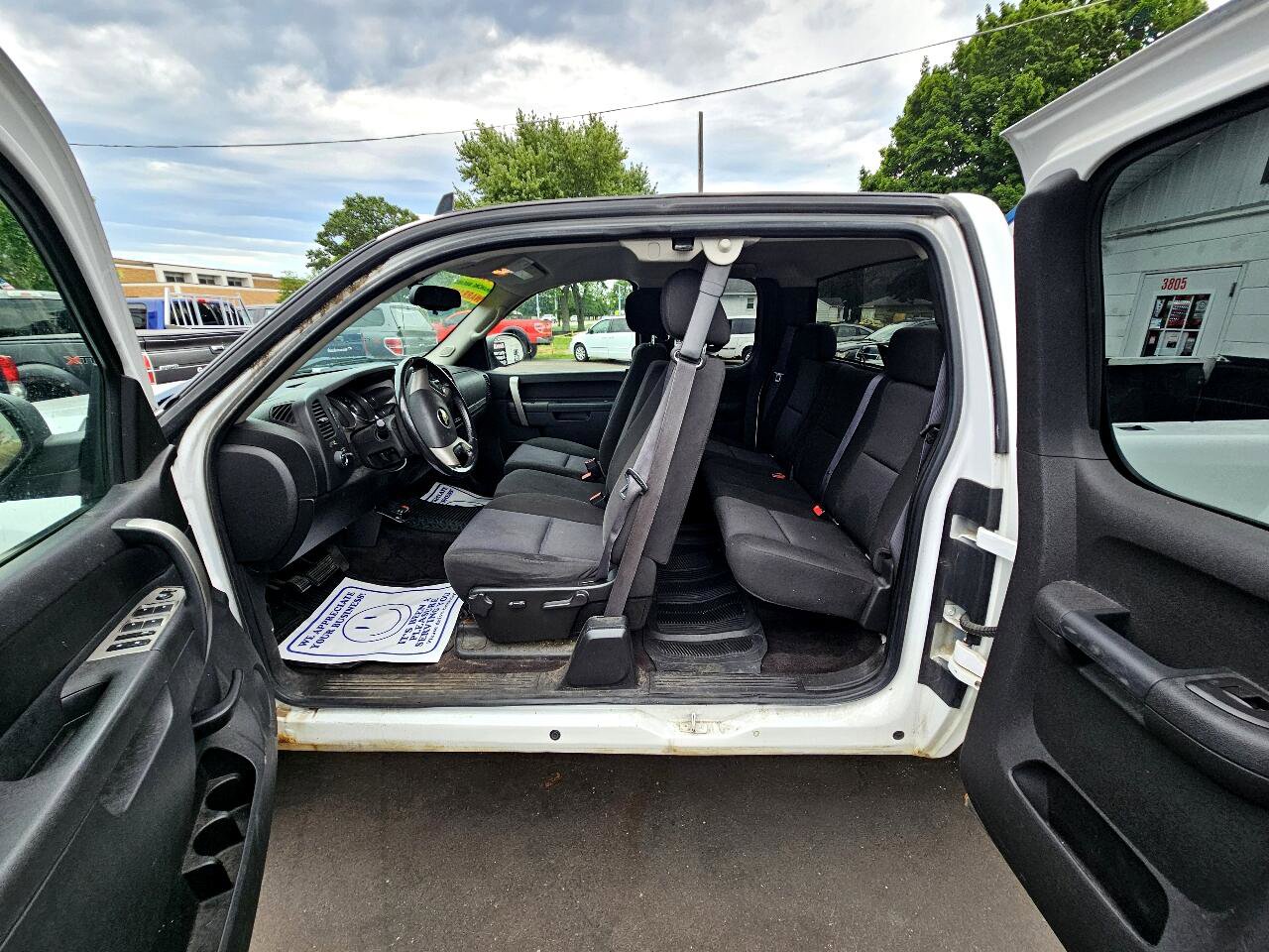 Used 2011 Chevrolet Silverado 1500 LT w/ All-Star Edition image 18