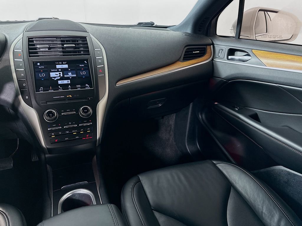 Used 2019 Lincoln MKC Select w/ Select Plus Package FWD image 24