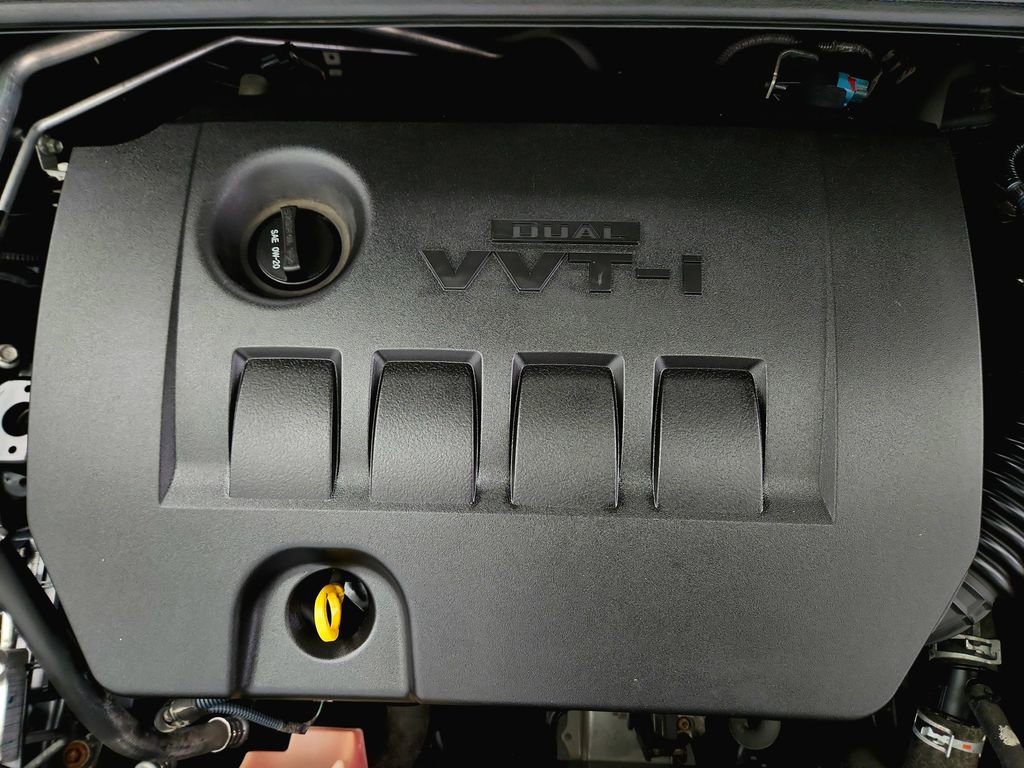 Used 2015 Toyota Corolla LE FWD image 29