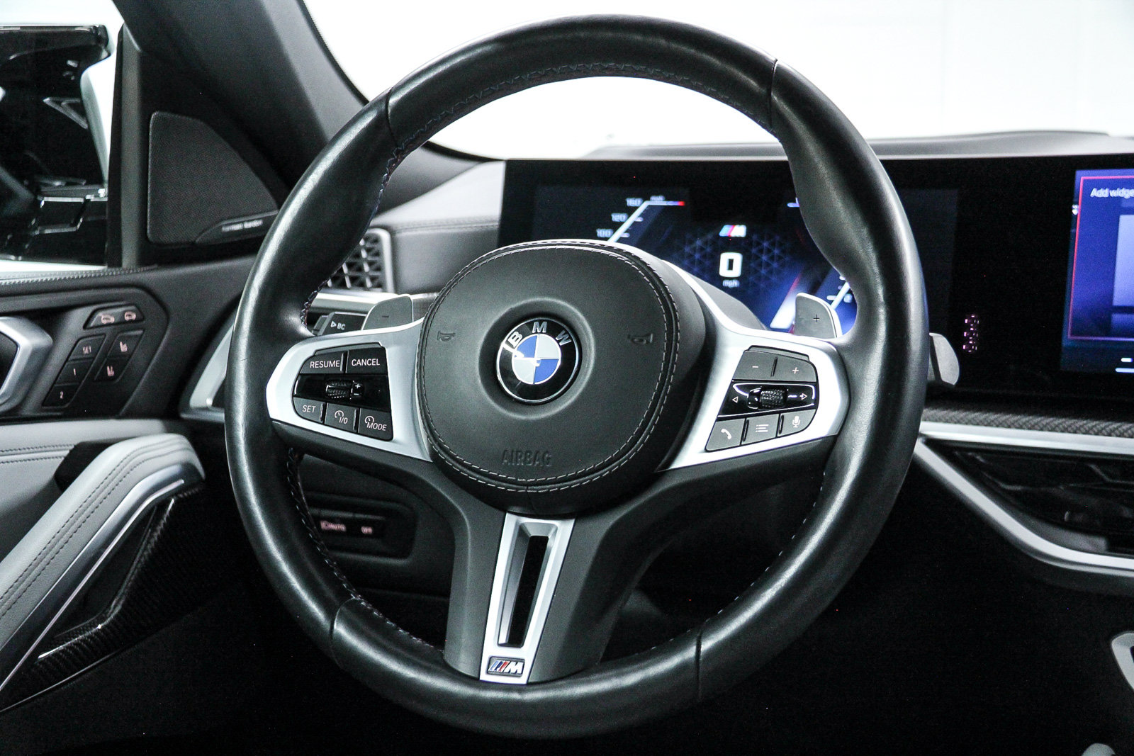 Used 2025 BMW X6 M60i AWD/4WD image 16