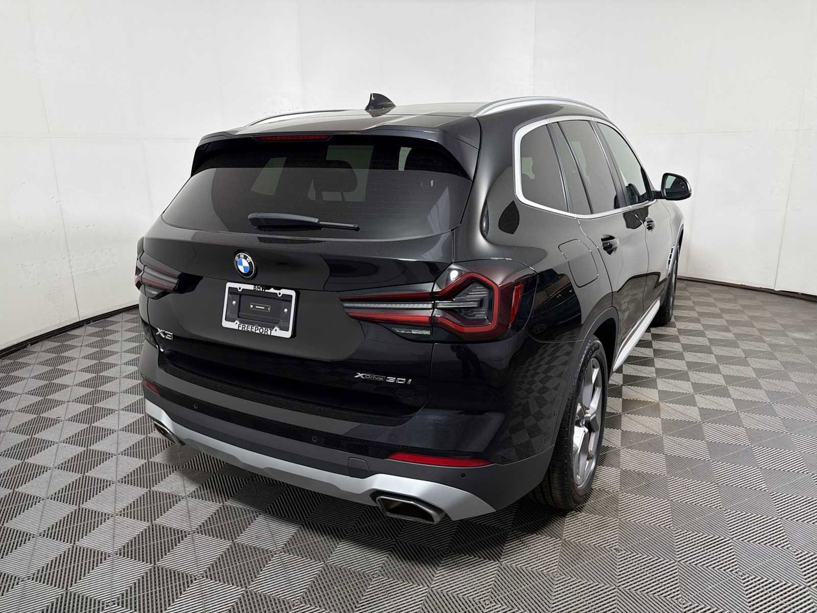 Certified 2024 BMW X3 xDrive30i w/ Convenience Package AWD/4WD image 6