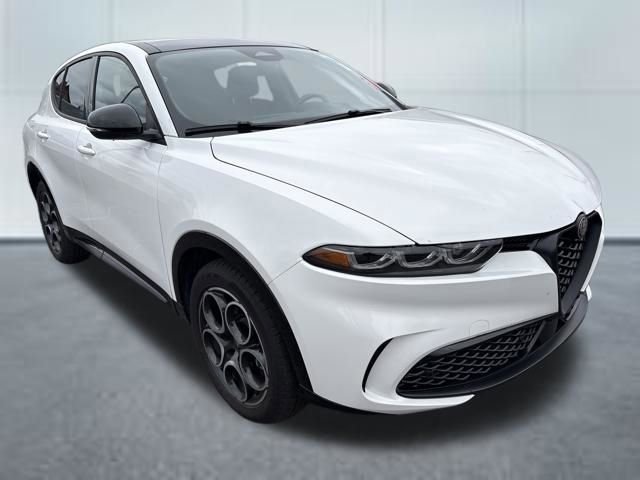 Used 2025 Alfa Romeo Tonale image 5