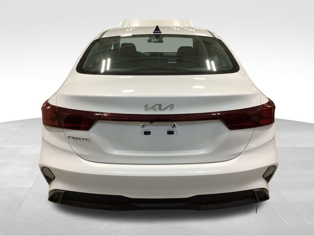 Certified 2023 Kia Forte LXS w/ LXS Technology Package image 3