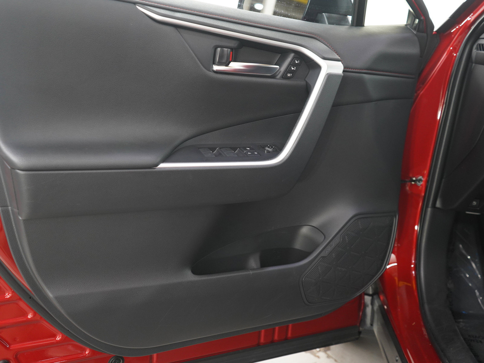 Used 2023 Toyota RAV4 XSE w/ Premium Package AWD/4WD image 19